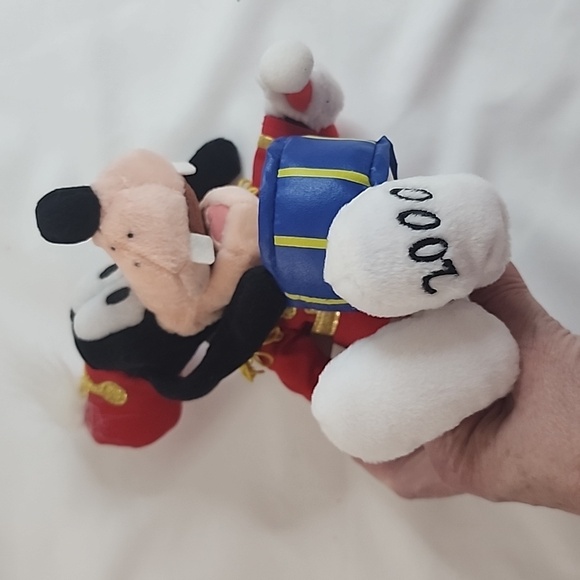 NWT Disneyland 2000 Band Drummer Goofy Beanie Plush - Picture 2 of 12